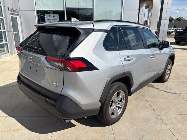 Used 2025 Toyota RAV4 XLE AWD/4WD image 7