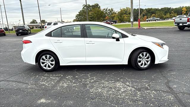 Certified 2025 Toyota Corolla LE FWD image 9