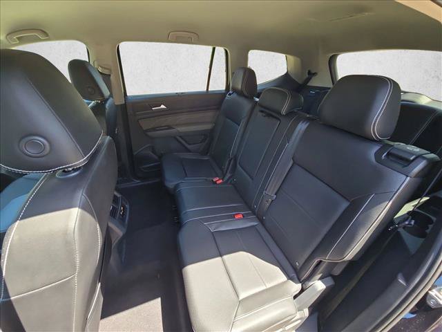 Used 2023 Volkswagen Atlas SE w/ Black Wheel Package FWD image 18