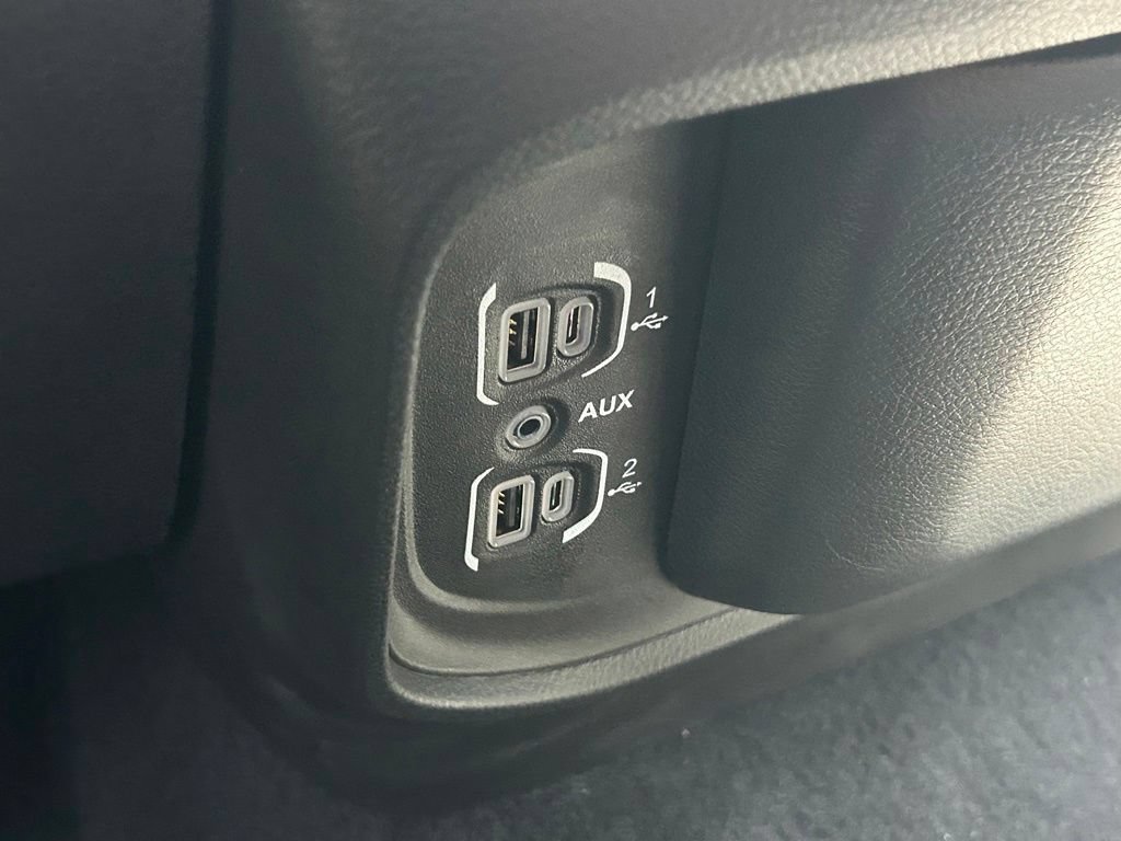 Used 2025 RAM 1500 Big Horn RWD image 48