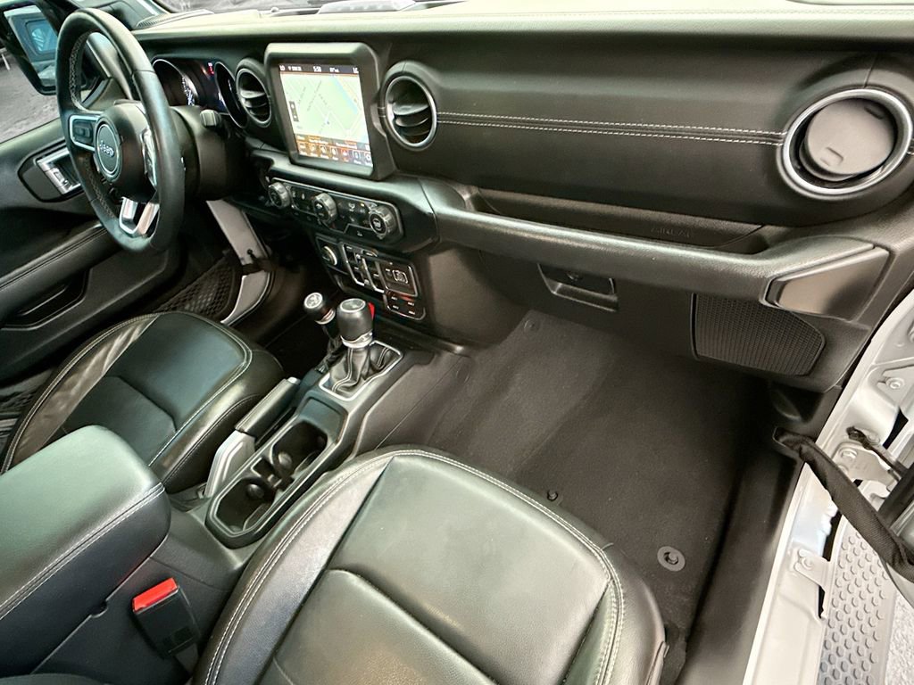 Used 2022 Jeep Wrangler Unlimited Sahara w/ Cold Weather Group image 34