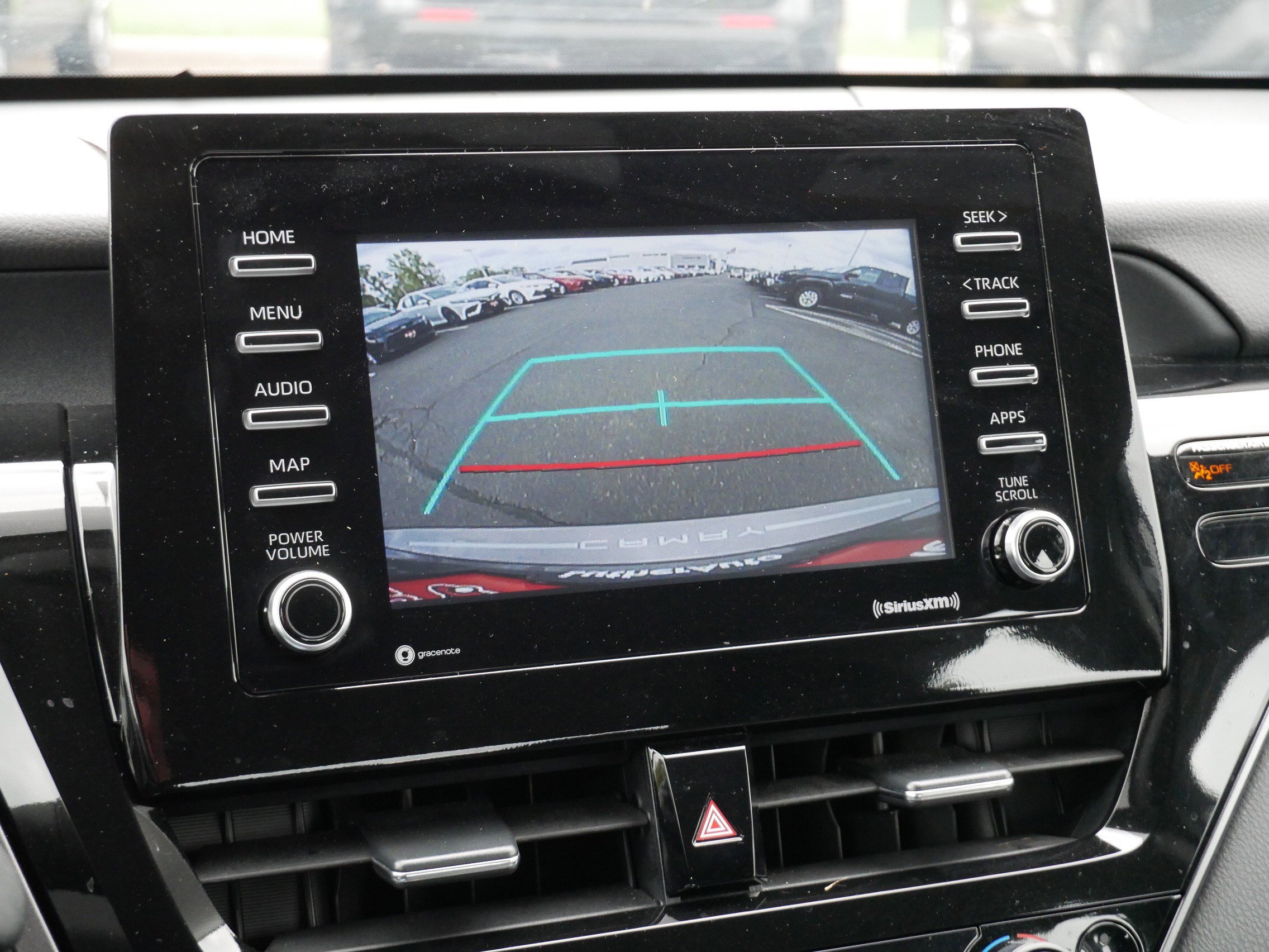 Used 2022 Toyota Camry LE AWD/4WD image 30