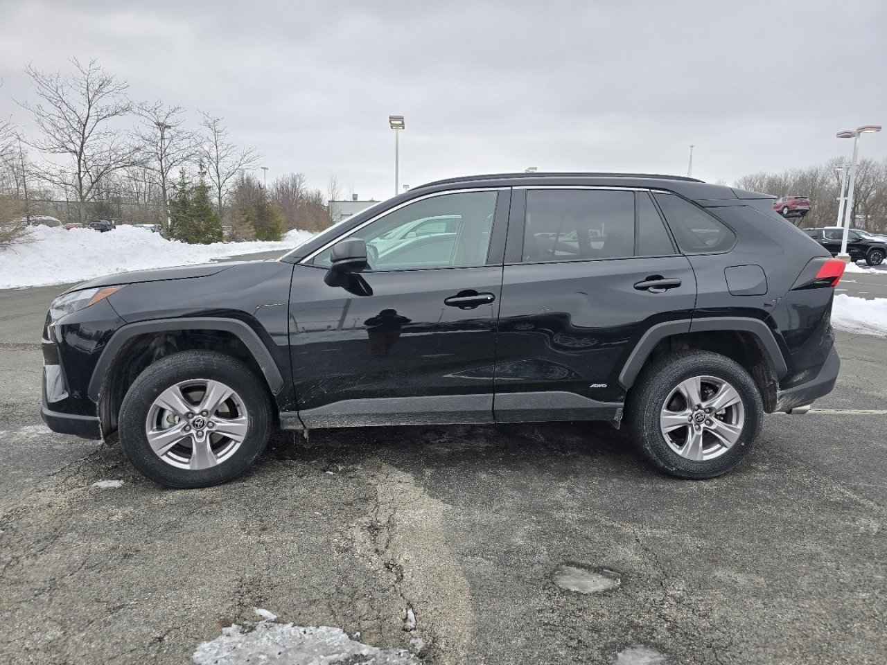 Certified 2025 Toyota RAV4 LE image 4