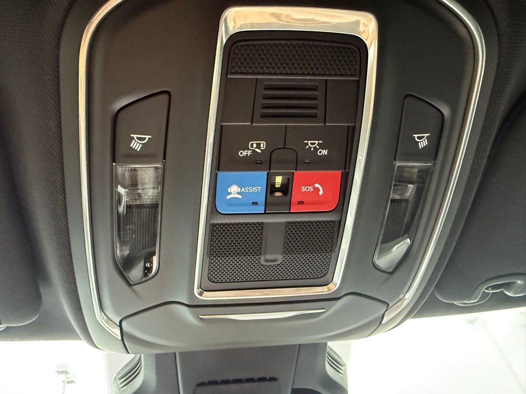 New 2026 Jeep Cherokee Laredo image 33