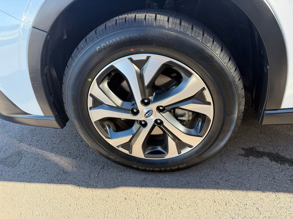 Used 2021 Subaru Outback Limited image 9