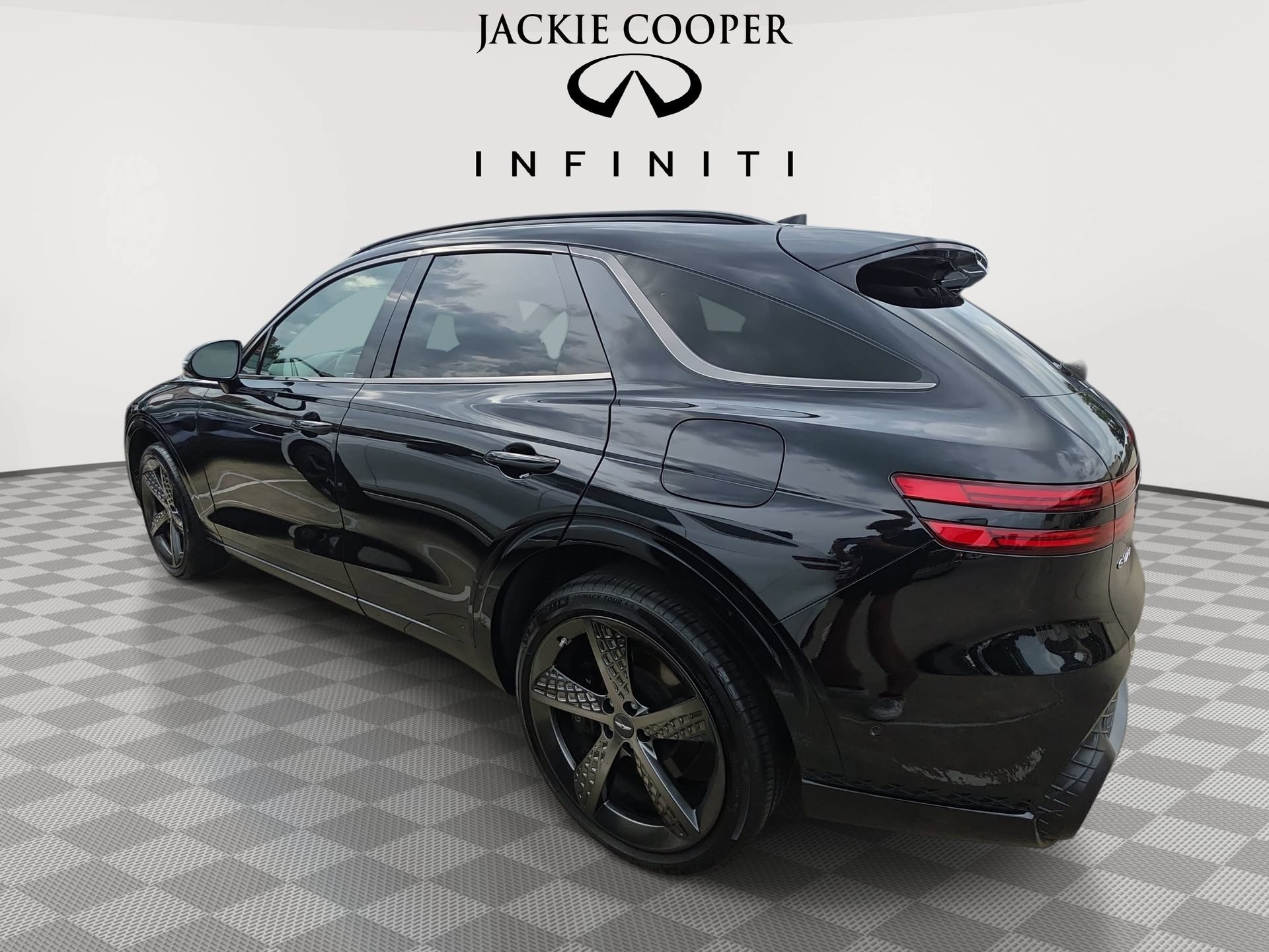 Used 2025 Genesis GV70 3.5T Sport w/ Sport Advanced Package AWD/4WD image 7
