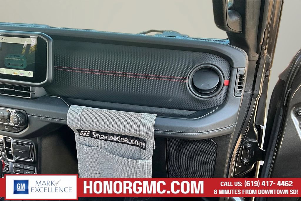 Used 2024 Jeep Gladiator Rubicon w/ Technology Group AWD/4WD image 26