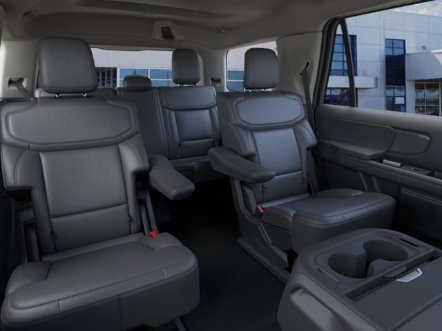 New 2026 Ford Expedition Active RWD image 11