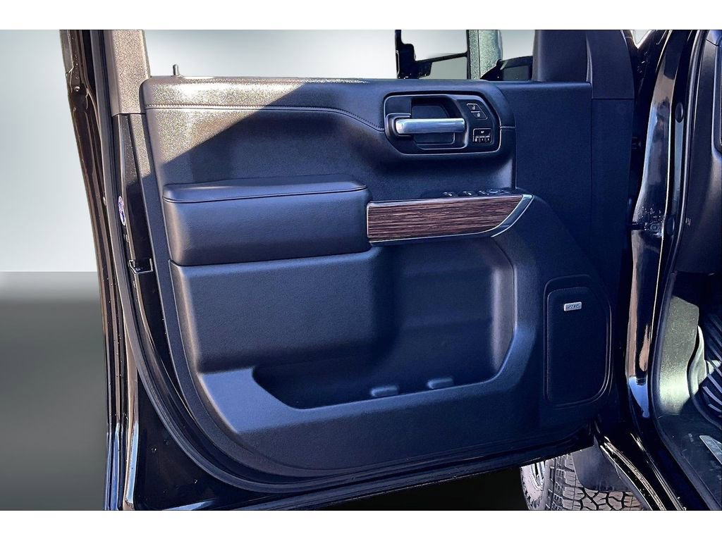 Used 2021 Chevrolet Silverado 3500 High Country w/ Z71 Off-Road Package image 18