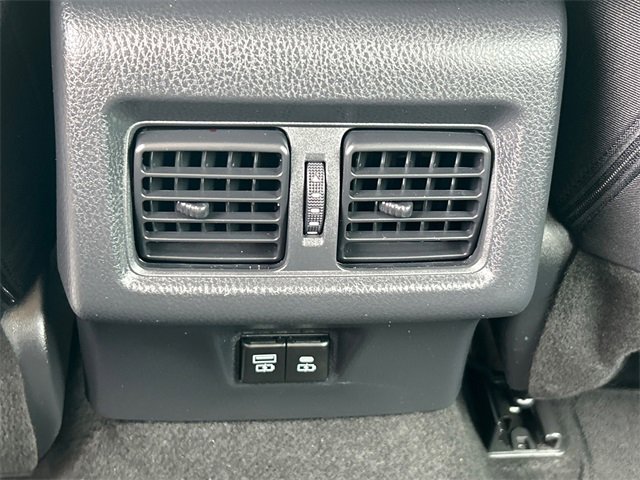 Used 2025 Toyota Camry LE image 15