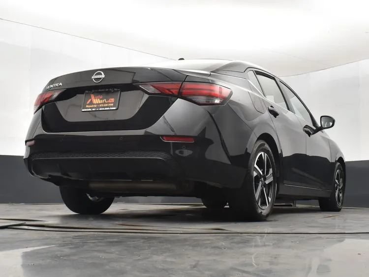 Used 2025 Nissan Sentra SV FWD image 13