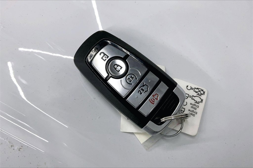 Used 2018 Ford Edge SEL w/ Equipment Group 201A image 6