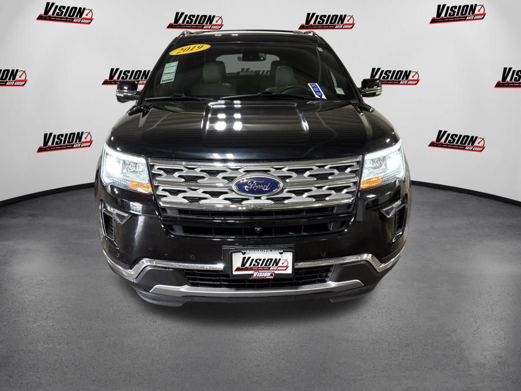 Used 2019 Ford Explorer Limited w/ Ford Safe & Smart Package AWD/4WD image 2