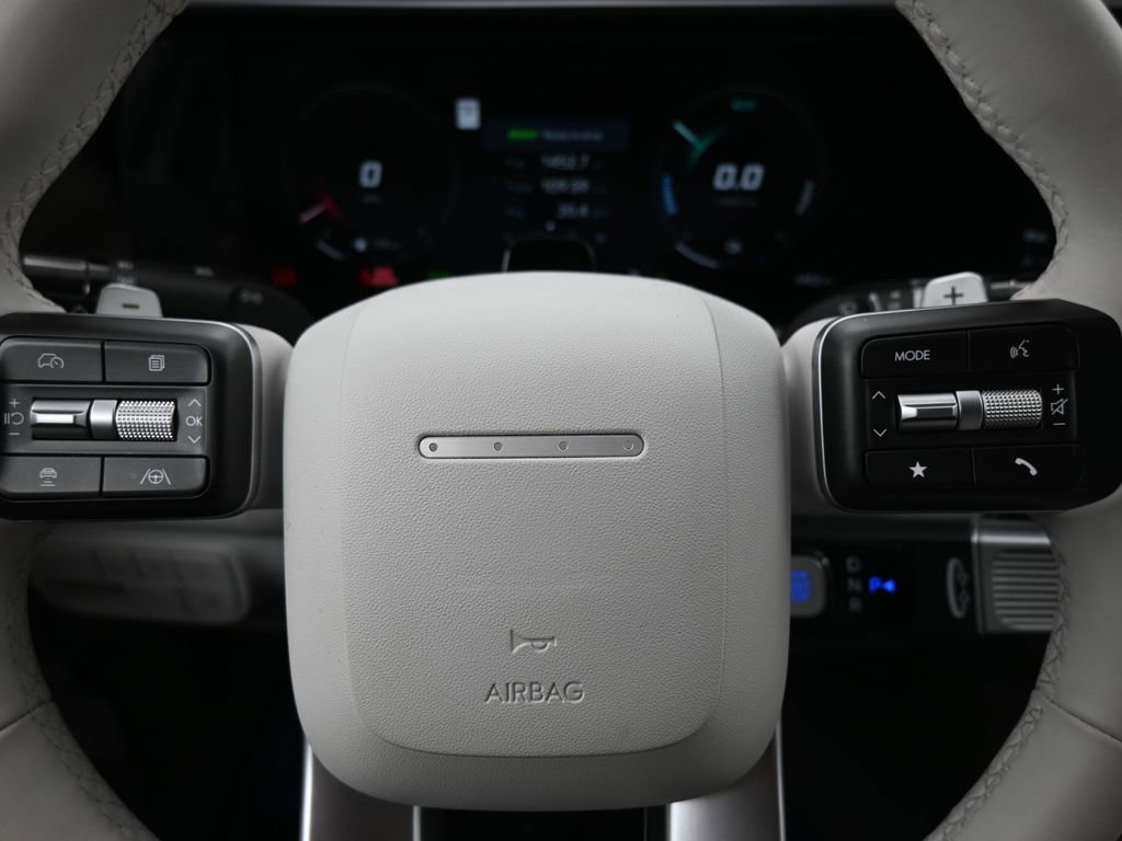 Used 2026 Hyundai Palisade Limited AWD/4WD image 16