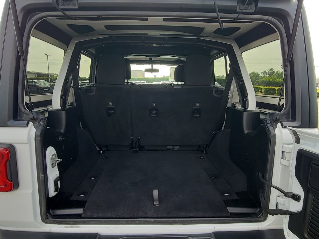 Used 2018 Jeep Wrangler Unlimited Sport S image 25