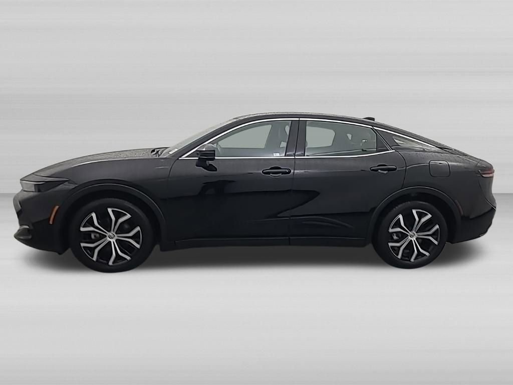 Used 2025 Toyota Crown XLE AWD/4WD image 8