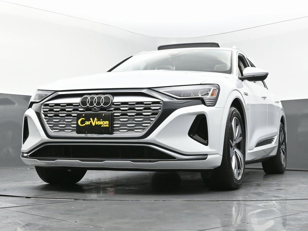 Used 2024 Audi Q8 e-tron Premium image 55