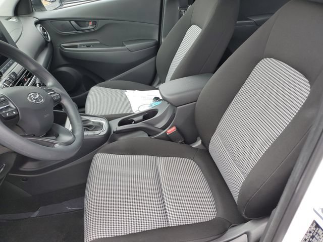 Certified 2023 Hyundai Kona SE w/ Cargo Package AWD/4WD image 17