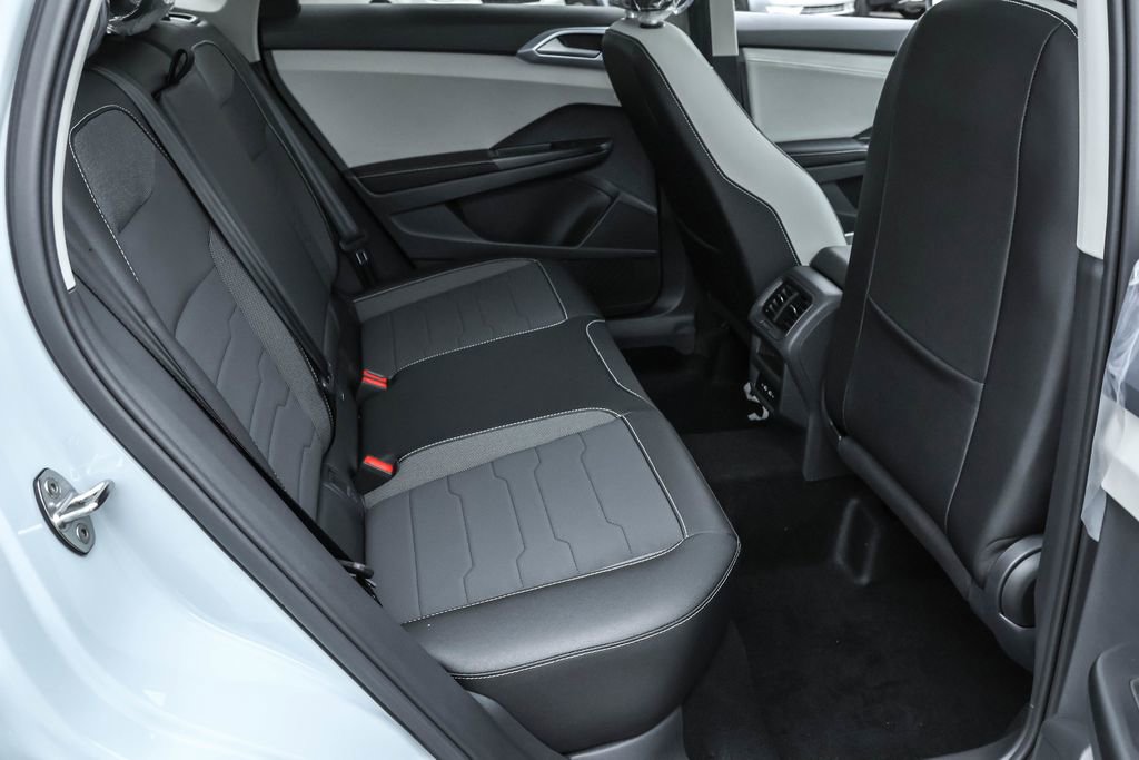 New 2026 Volkswagen Taos SE AWD/4WD image 36
