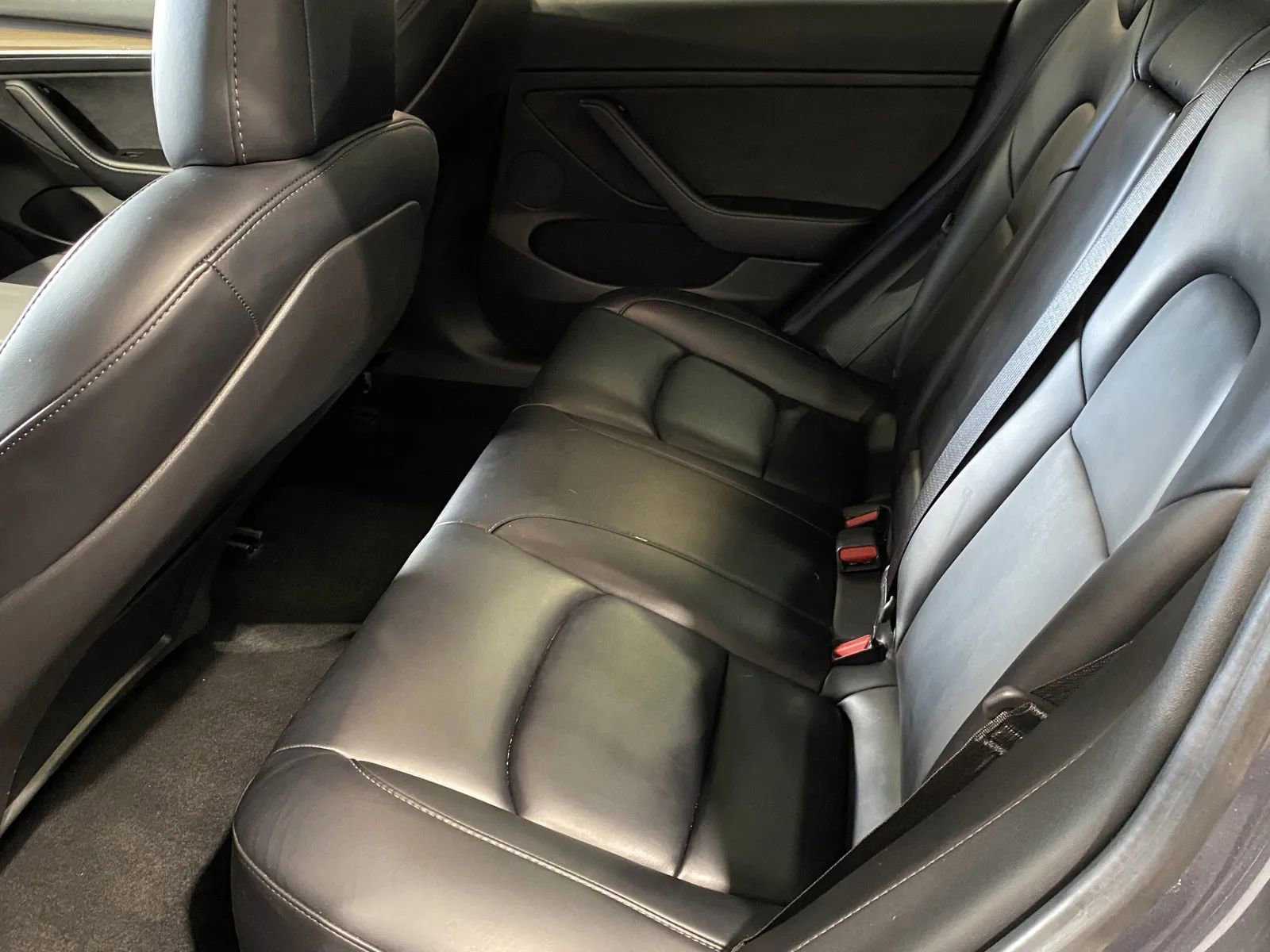 Used 2021 Tesla Model 3 Standard Range Plus RWD image 9