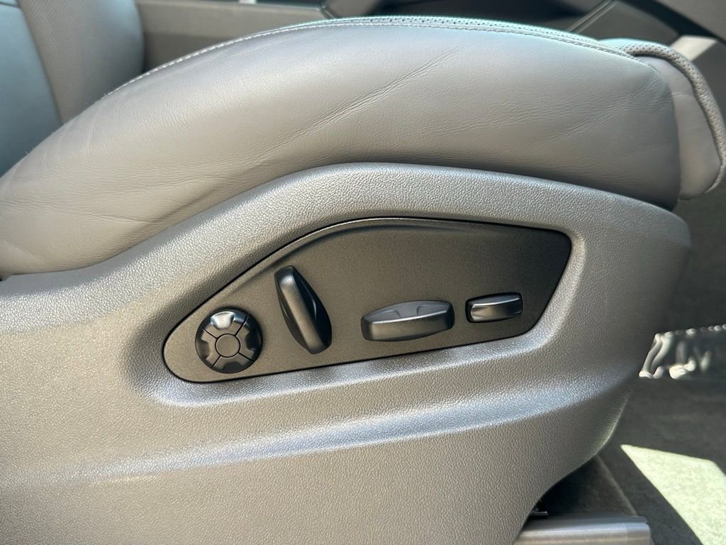 Used 2022 Porsche Cayenne E-Hybrid Coupe image 54