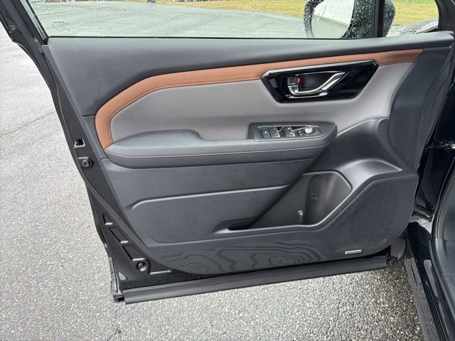 Used 2025 Subaru Forester Sport w/ Popular Package #1 image 11