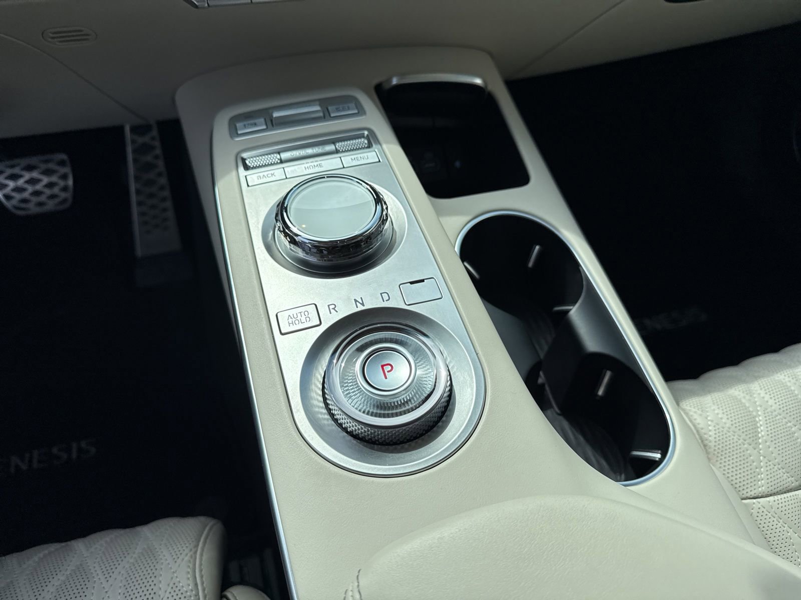 Used 2024 Genesis GV70 3.5T Sport w/ Sport Prestige Package image 26