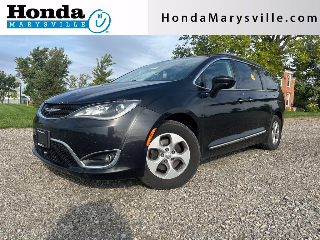 Used 2017 Chrysler Pacifica Touring-L Plus w/ Advanced Safetytec Group