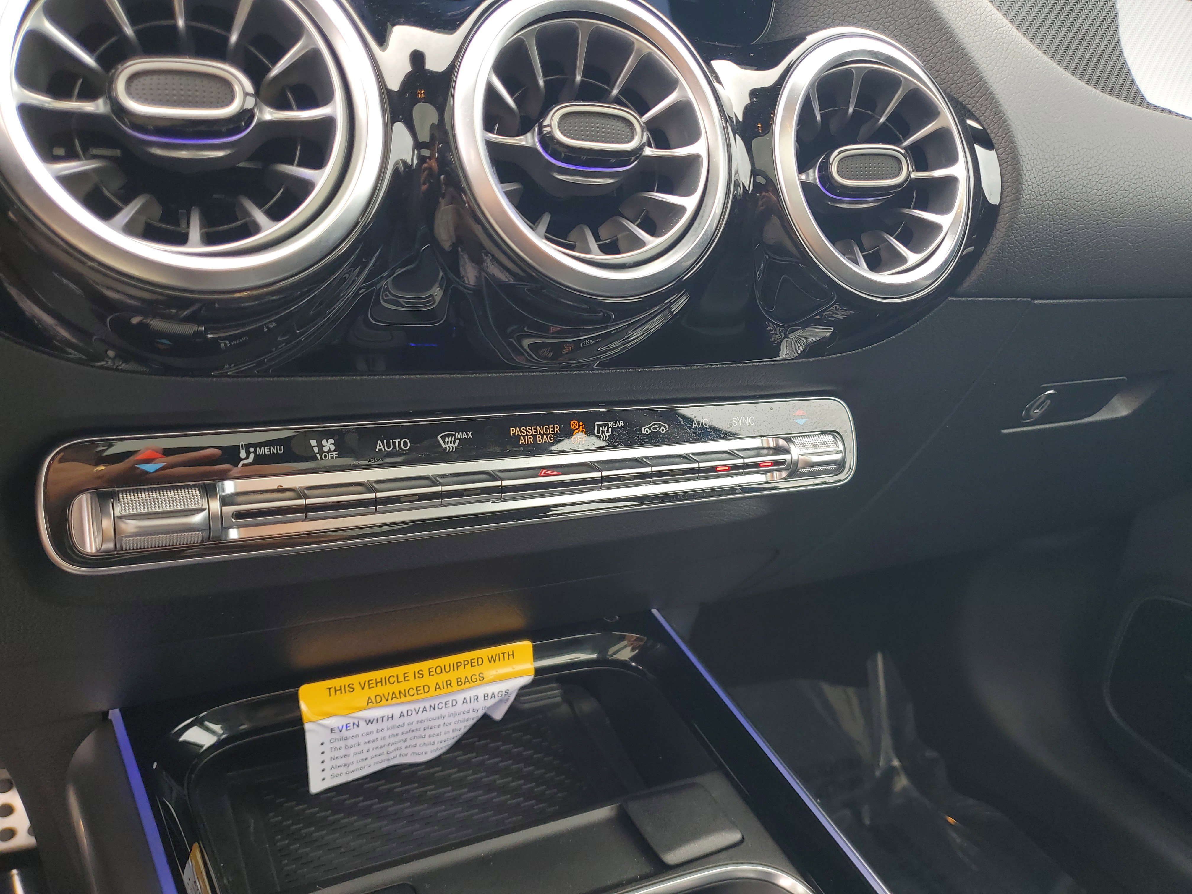 Certified 2025 Mercedes-Benz GLA 35 AMG 4MATIC image 29