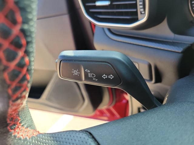 Used 2022 Ford Explorer ST-Line RWD image 29