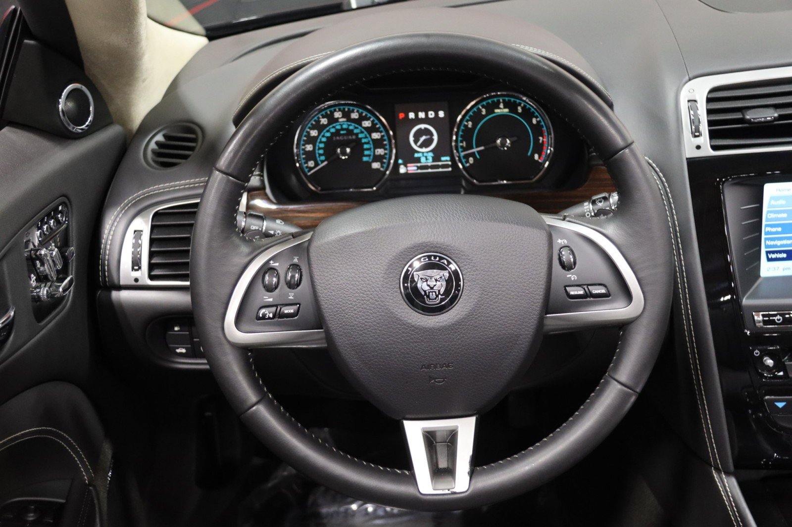 Used 2014 Jaguar XK 2dr Convertible image 49