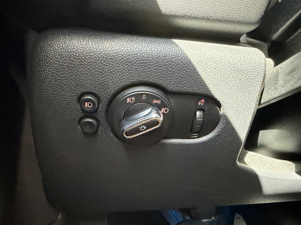 Used 2019 MINI Cooper S w/ Premium Package FWD image 24