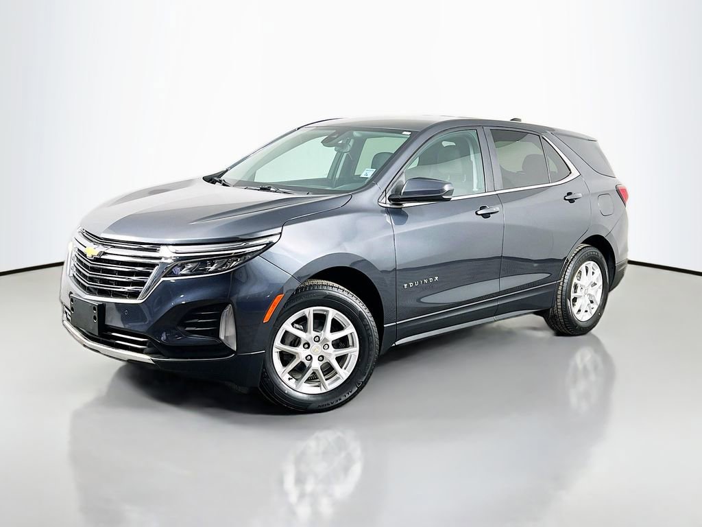 Used 2023 Chevrolet Equinox LT image 1