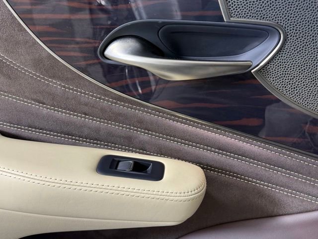 Used 2018 Lexus LS 500 w/ Interior Upgrade Package RWD image 26