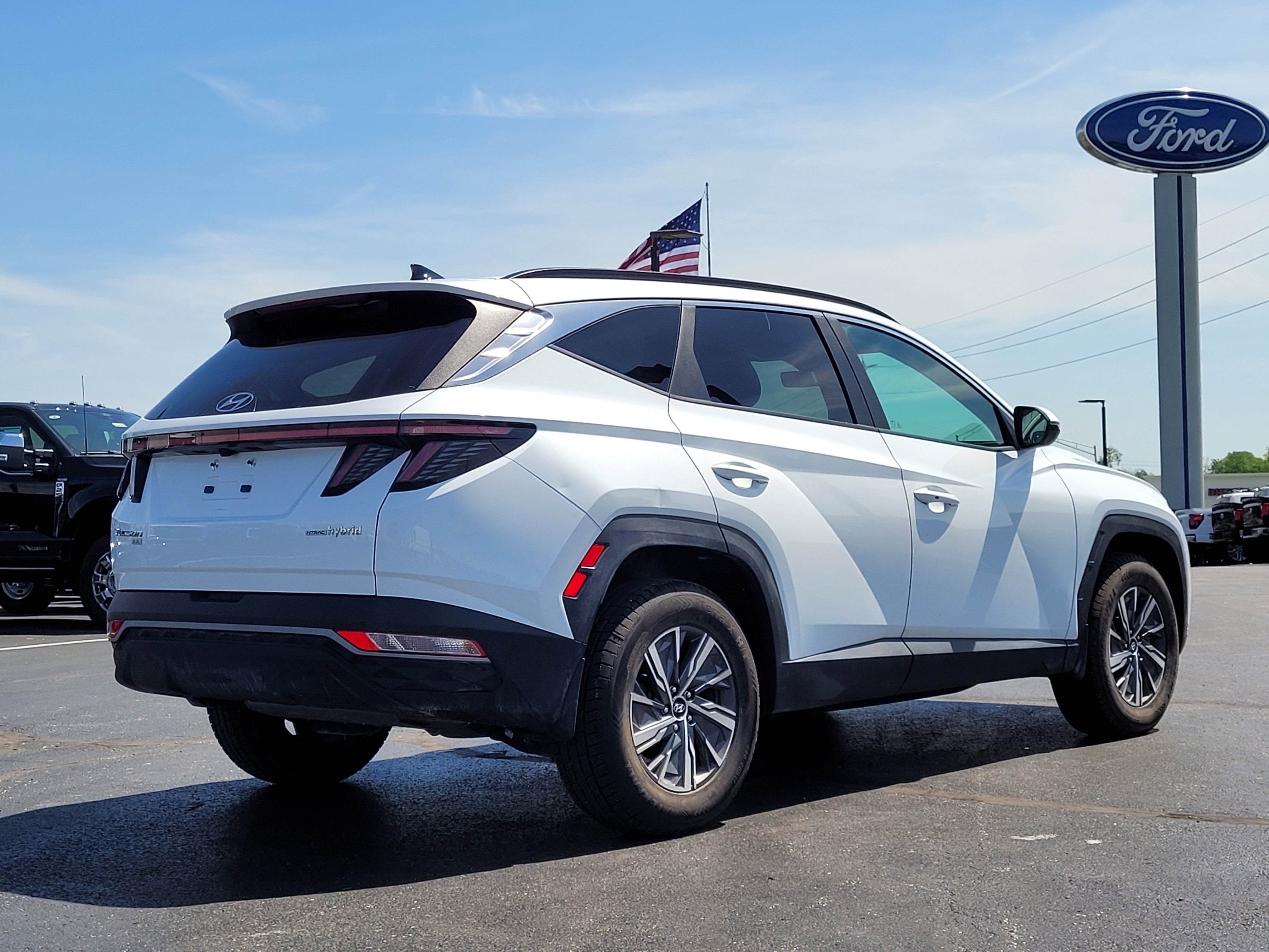 Used 2022 Hyundai Tucson Blue image 4