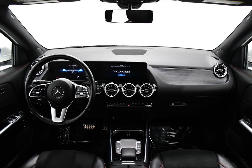 Used 2023 Mercedes-Benz GLA 250 4MATIC image 8
