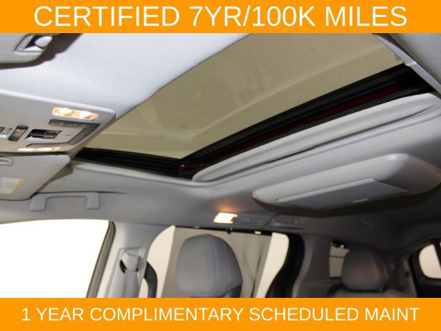 Used 2022 Toyota Sienna Limited FWD image 26