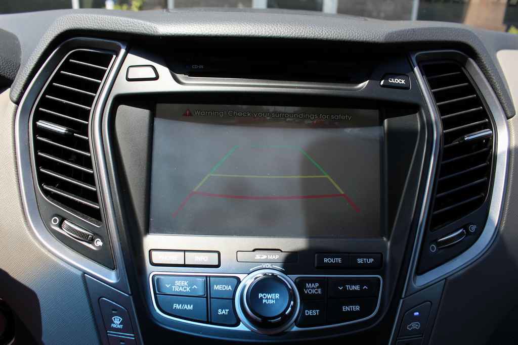 Used 2015 Hyundai Santa Fe Limited w/ Option Group 04 AWD/4WD image 22