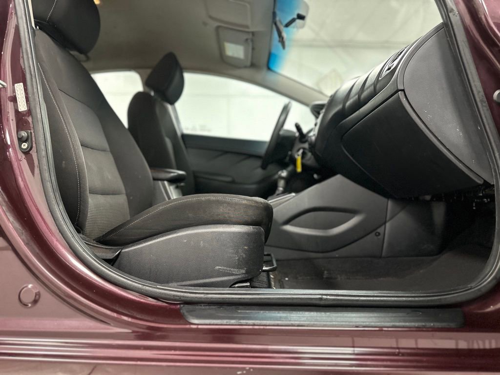 Used 2017 Kia Forte LX image 20