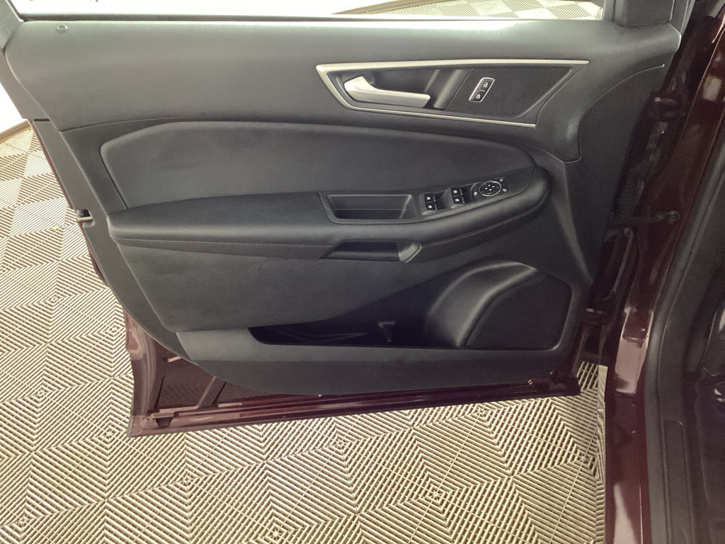 Used 2023 Ford Edge SEL w/ Convenience Package AWD/4WD image 17