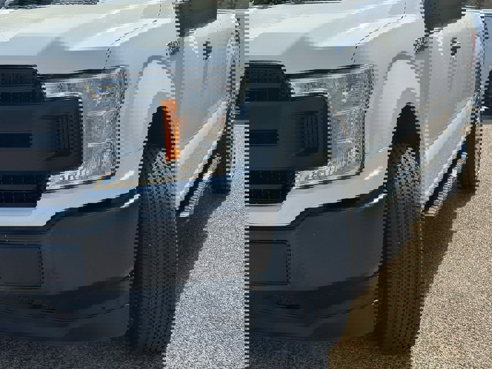 Used 2018 Ford F150 XL w/ Equipment Group 101A Mid image 3