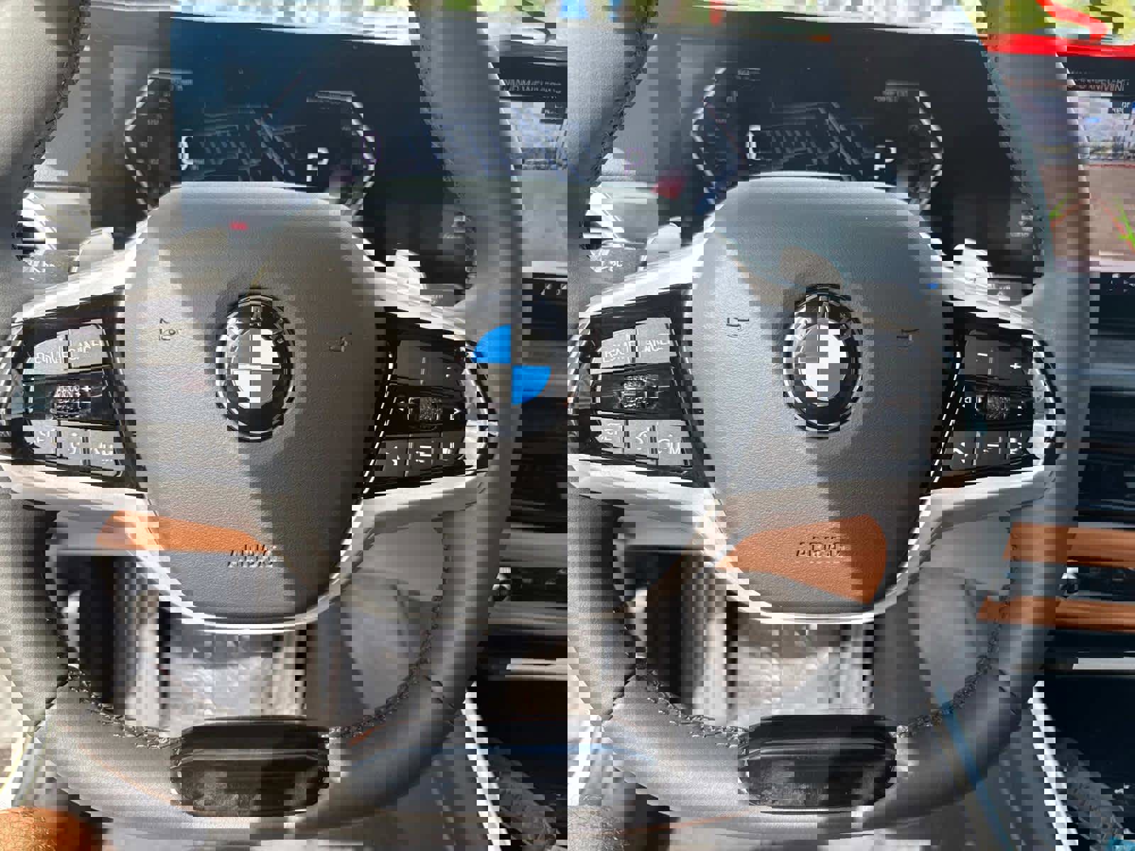 Certified 2025 BMW 330i Sedan w/ Convenience Package image 29