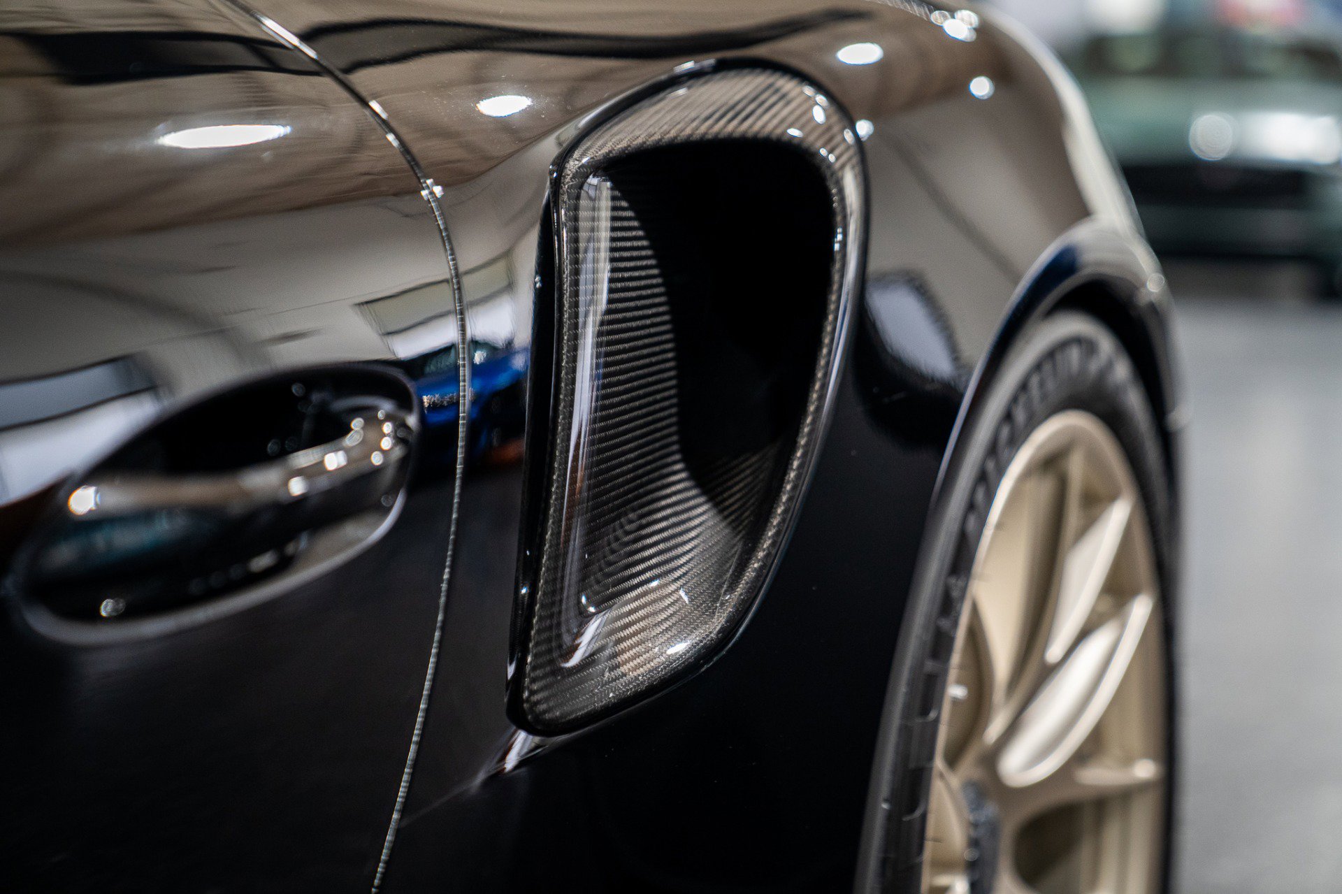 Used 2018 Porsche 911 GT2 RS image 22