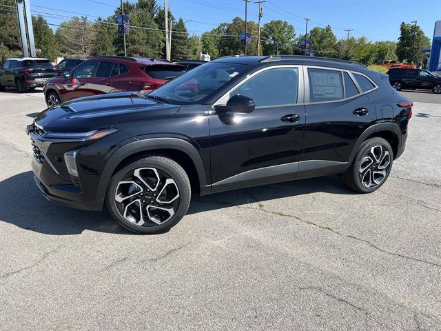 New 2026 Chevrolet Trax RS w/ Driver Confidence Package image 1