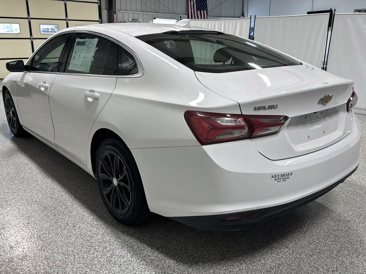 Used 2020 Chevrolet Malibu LT FWD image 5