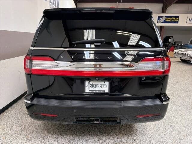 Used 2019 Lincoln Navigator L Reserve AWD/4WD image 37