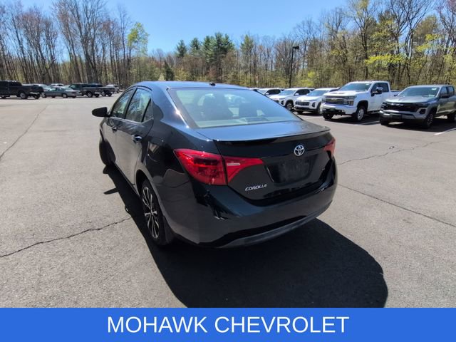 Used 2019 Toyota Corolla SE w/ SE Premium Package FWD image 3