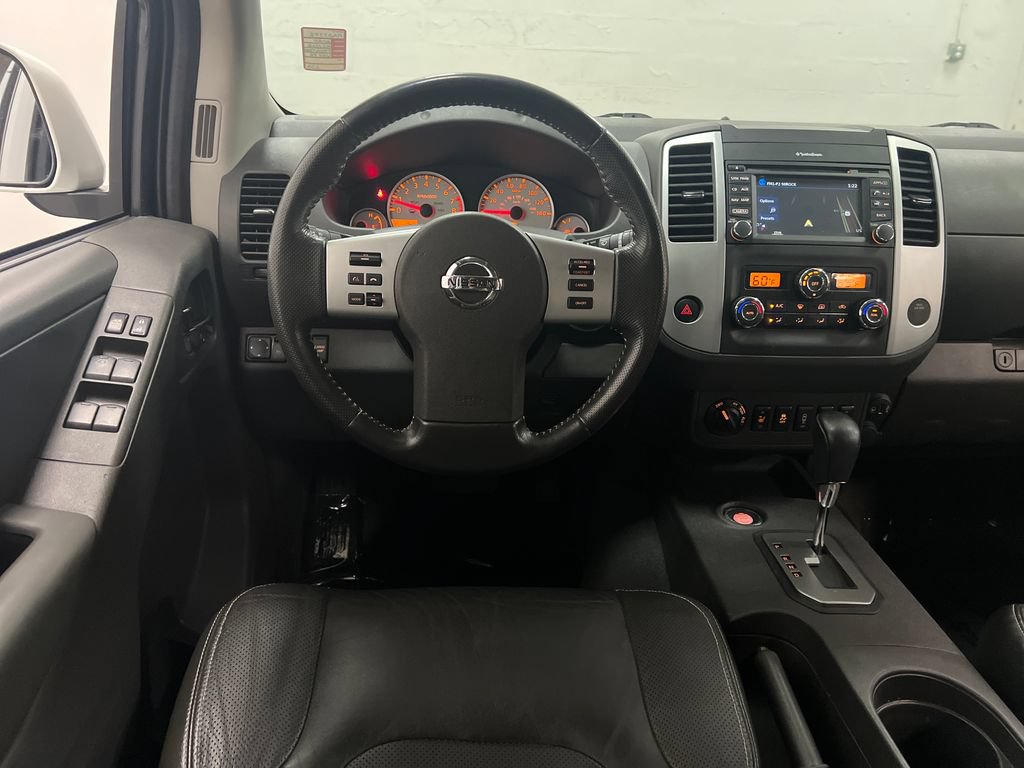 Used 2020 Nissan Frontier 4x4 Crew Cab image 16
