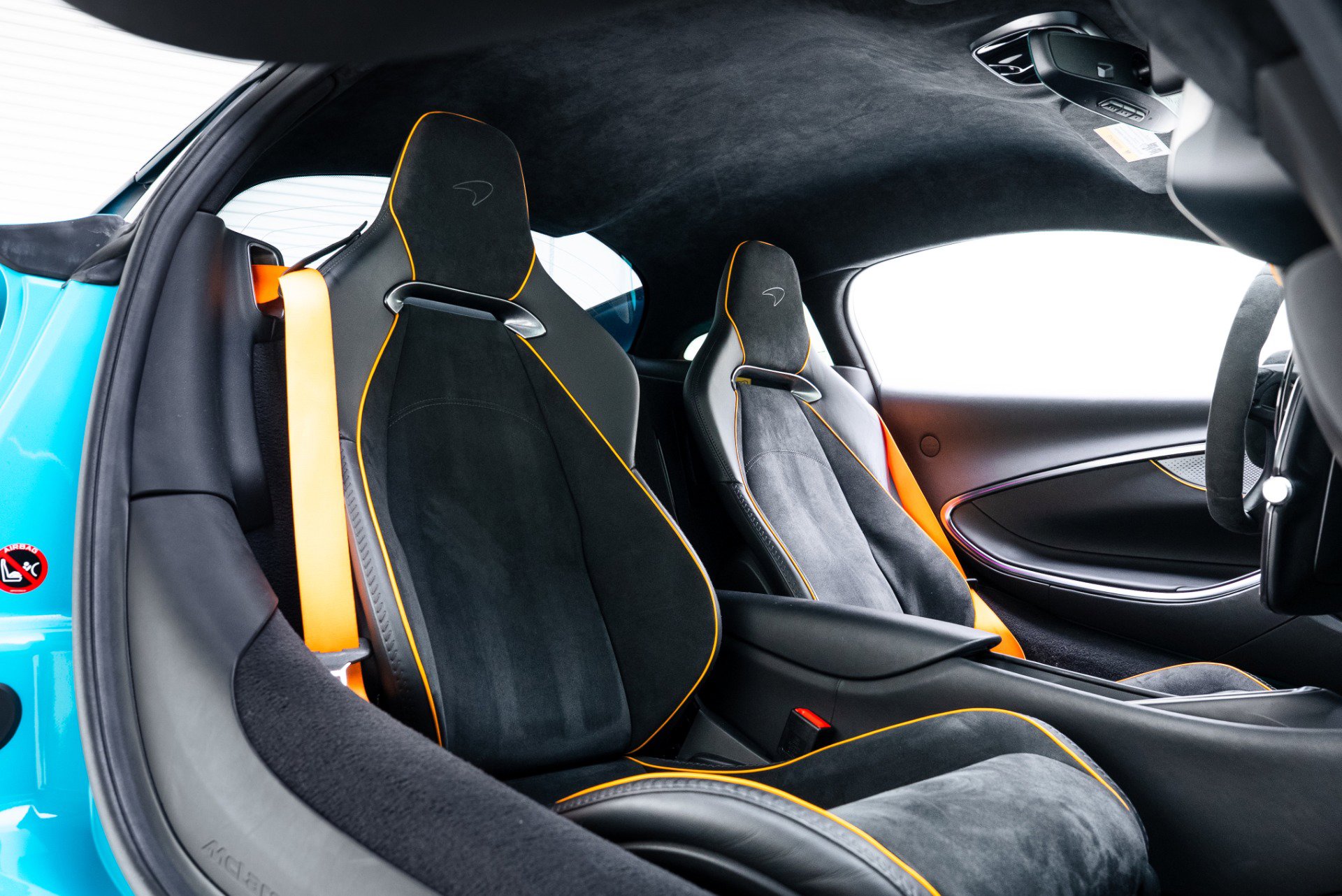 Used 2023 McLaren Artura image 33