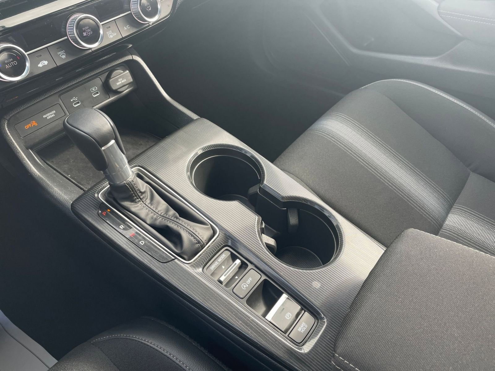 Used 2025 Honda Civic Sport image 40